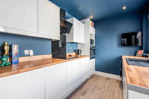 2 bedroom terraced house for sale, Bolton Road, Chorley
