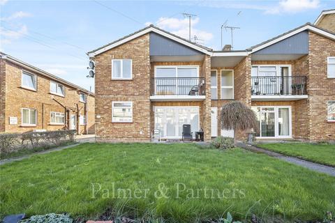 2 bedroom apartment to rent, Alton Road, Clacton-on-Sea, Essex, CO15