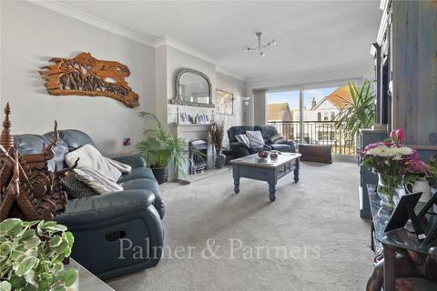 2 bedroom apartment to rent, Alton Road, Clacton-on-Sea, Essex, CO15