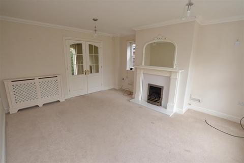 4 bedroom detached house to rent, Neil Avenue, Holt