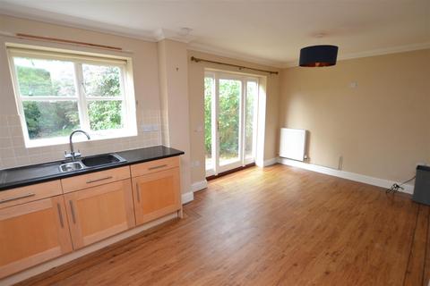 4 bedroom detached house to rent, Neil Avenue, Holt