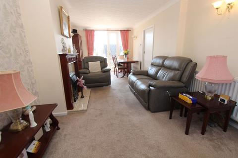 2 bedroom semi-detached house to rent, Langstone Road, Dudley DY1