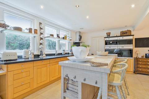 5 bedroom house for sale, Aylesbury End, Beaconsfield, HP9