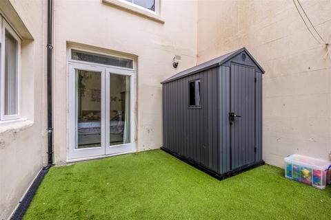 2 bedroom apartment for sale, Denmark Terrace, Brighton