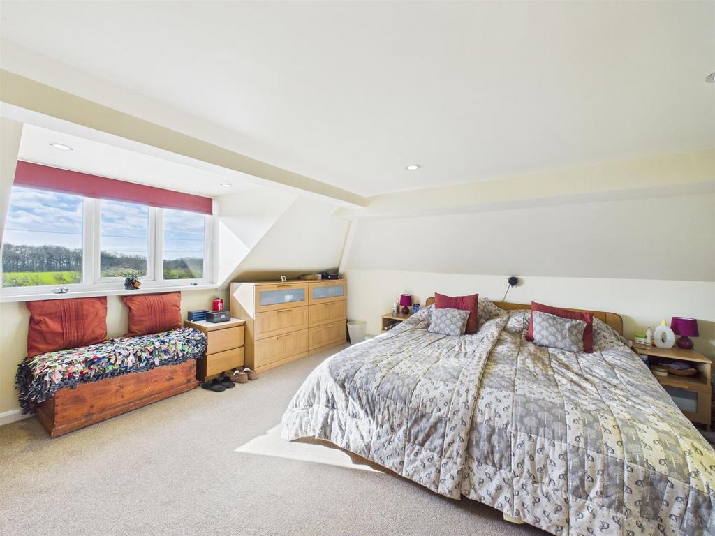 Bedroom: