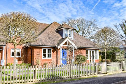 2 bedroom end of terrace house for sale, North Greenlands, Pennington, Lymington, SO41