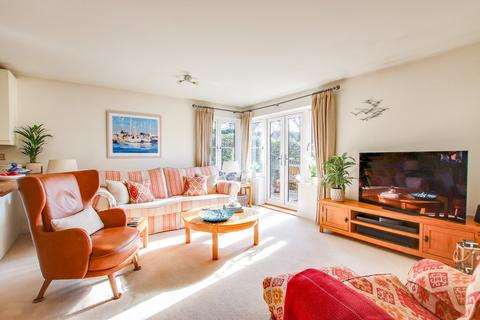 2 bedroom end of terrace house for sale, North Greenlands, Pennington, Lymington, SO41