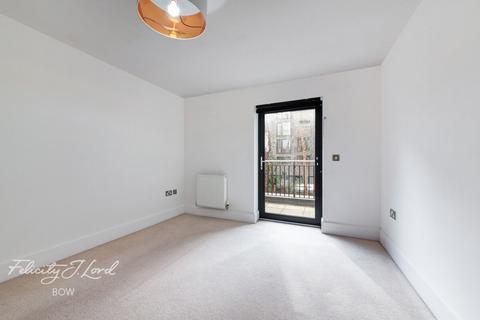 2 bedroom apartment for sale, Axio Way, LONDON