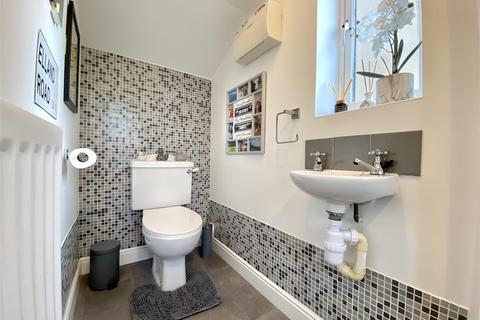 undefined, Fern Rise, Elland