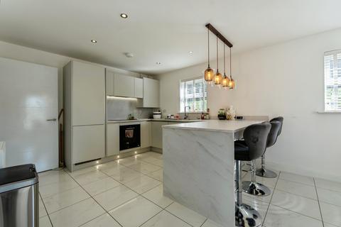 4 bedroom detached house for sale, Charnian Way, Loughborough, LE12