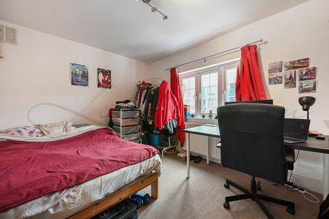 undefined, Finchley Road, London NW11 8DE