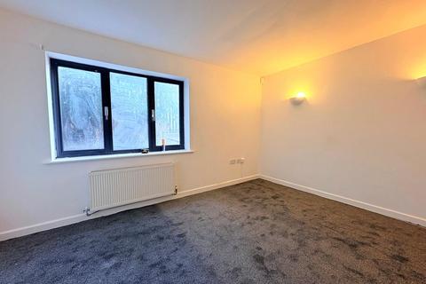 2 bedroom apartment to rent, Upper Parliament Street, Toxteth, Liverpool, Merseyside, L8