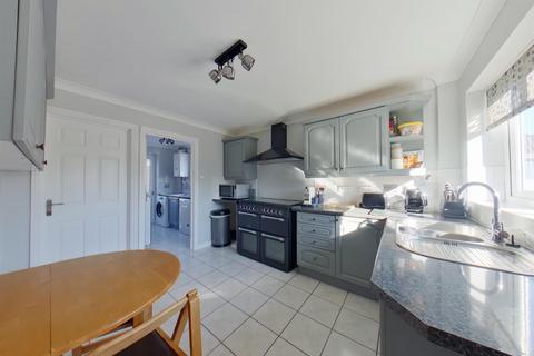 4 bedroom detached house for sale, Tawny Owl Close, Fareham PO14