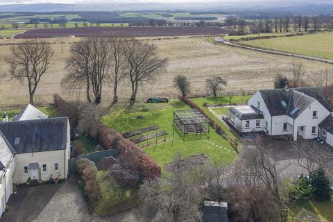 undefined, Fowlis Wester PH7