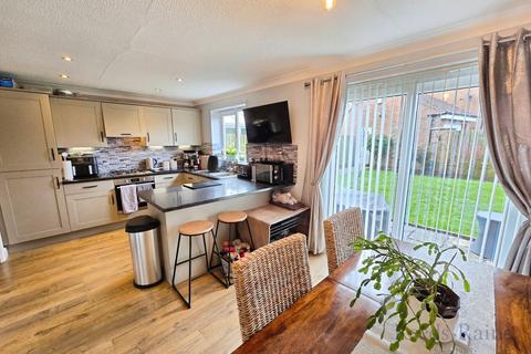 4 bedroom detached house for sale, Ovington Close, Consett DH8