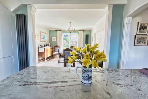 4 bedroom detached house for sale, 12 Pwll-y-Myn Crescent, Peterston-Super-Ely - CF5 6LR