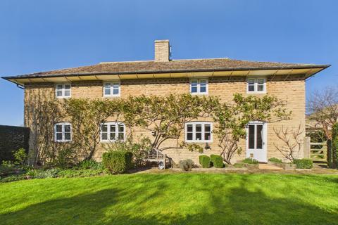 undefined, Deenethorpe, Deenethorpe, Northamptonshire, NN17