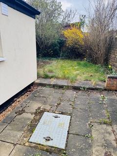 2 bedroom property to rent, Claygate, Peterborough, PE7