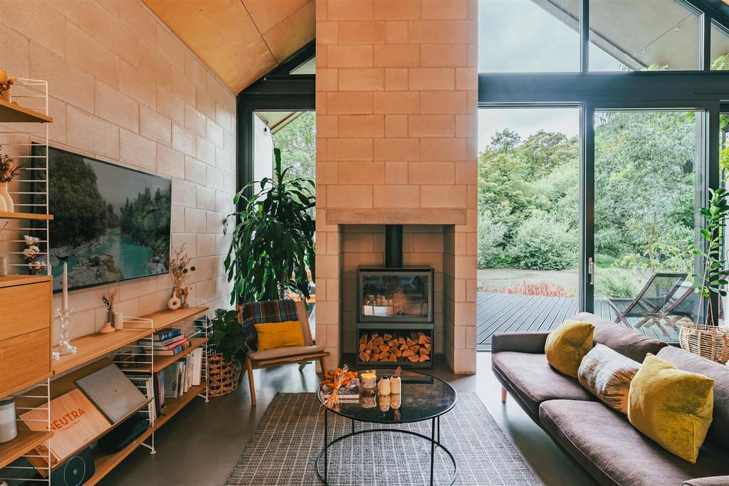 Living/Dining Room