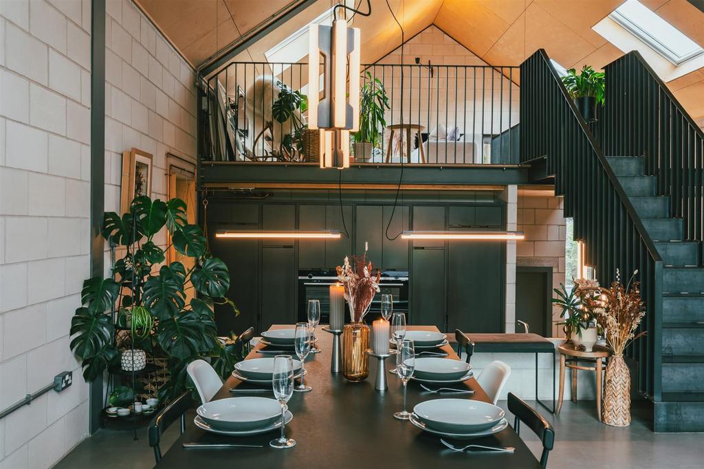 Living/Dining Room