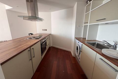 2 bedroom apartment for sale, Apartment 1001 Beetham Tower, 111 Old Hall Street, Liverpool, Merseyside, L3 9BE