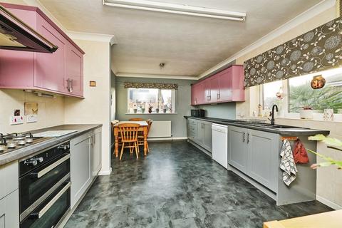 4 bedroom detached bungalow for sale, Nursery Drive, March