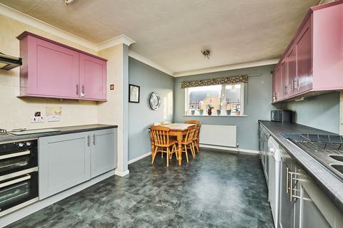 4 bedroom detached bungalow for sale, Nursery Drive, March