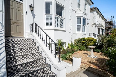 4 bedroom house for sale, Osborne Villas, Hove, BN3