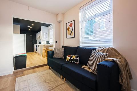 Radford Boulevard, Nottingham, NG7