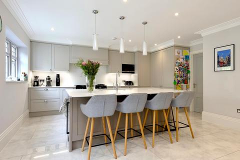 4 bedroom house for sale, Wattleton Road, Beaconsfield, HP9