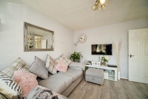 1 bedroom maisonette for sale, Morley Close, Yateley, GU46