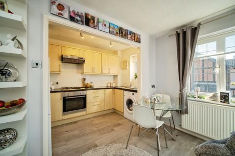 1 bedroom maisonette for sale, Morley Close, Yateley, GU46