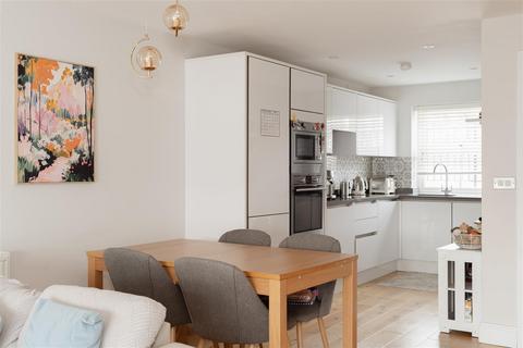 undefined, Albert Road North, Reigate