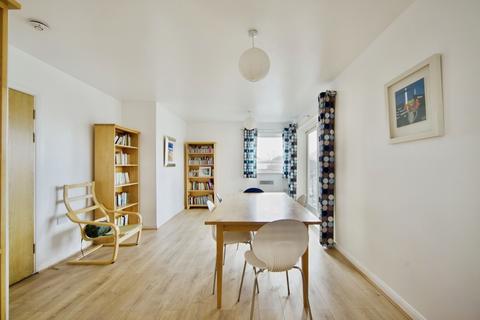 2 bedroom flat for sale, Elderberry Way, East Ham, London, E6