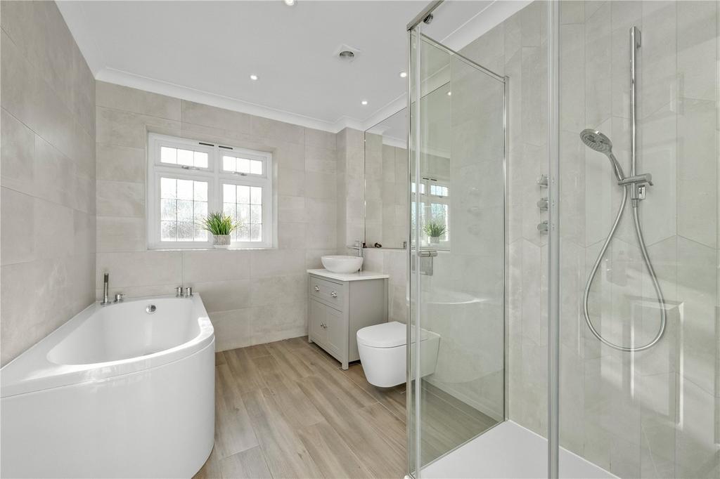 Main Bathroom