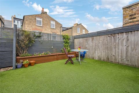 3 bedroom apartment for sale, Gosberton Road, SW12
