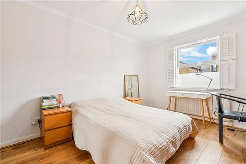 3 bedroom apartment for sale, Gosberton Road, SW12