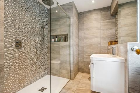 3 bedroom apartment for sale, Gosberton Road, SW12