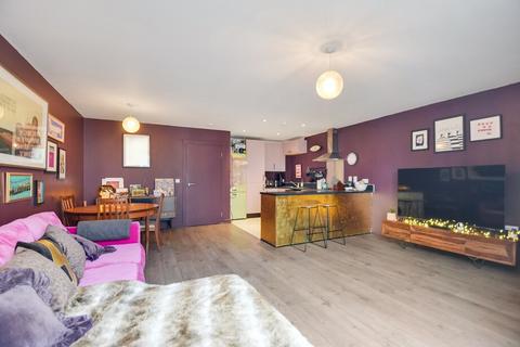 undefined, at Metropolitan House, Pump House Crescent, London TW8