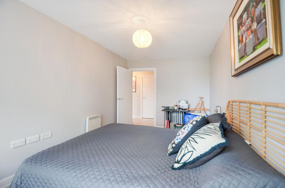 Bed 2 Pic (1).jpg