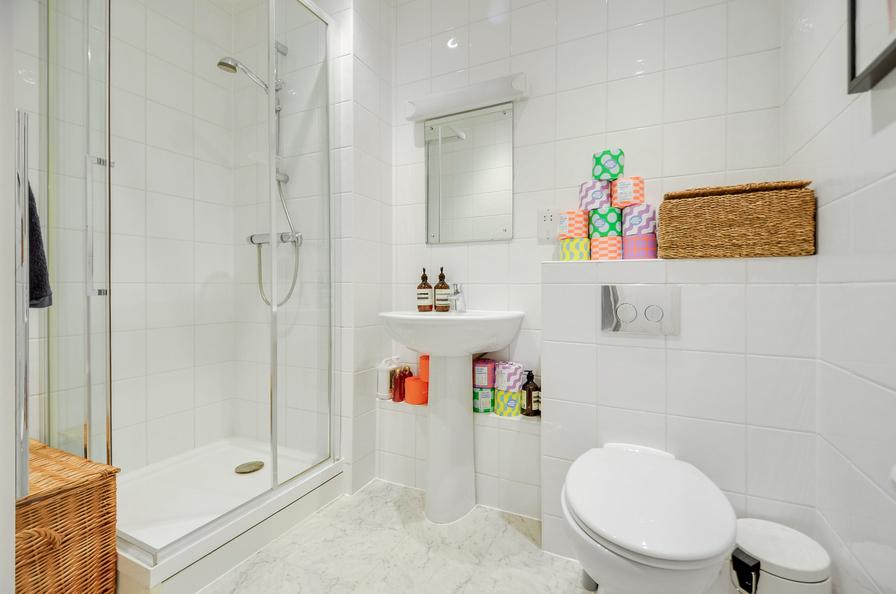 Shower Room (2).jpg