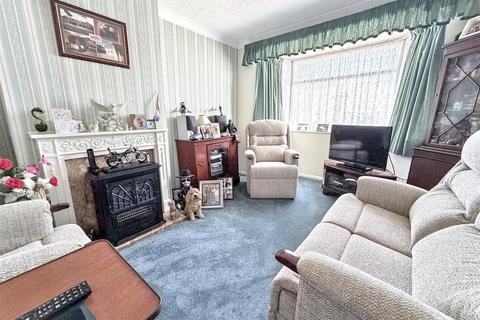 undefined, Linford Avenue, Newport Pagnell MK16