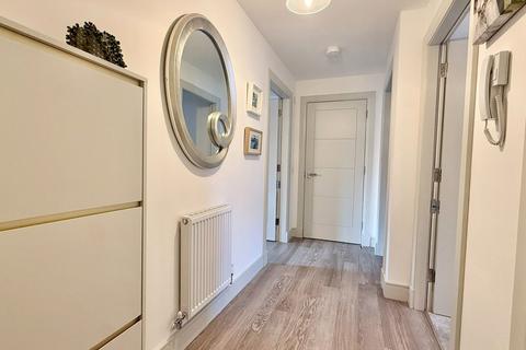 2 bedroom flat for sale, 32 Dunain Square, Inverness, IV3 8FH