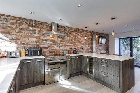 undefined, Station Street, Holmfirth HD9