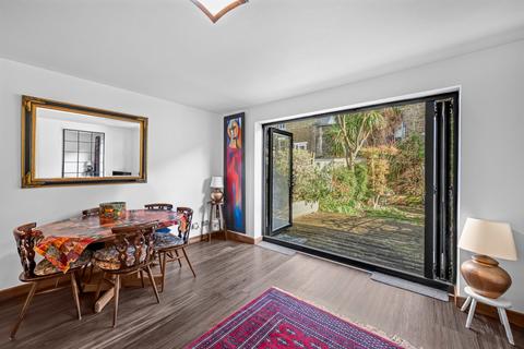 undefined, Greenham Close, London