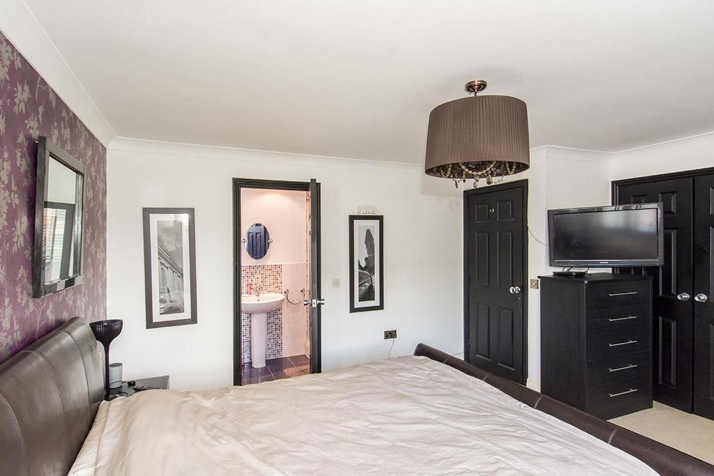 Master Bedroom Photo 2