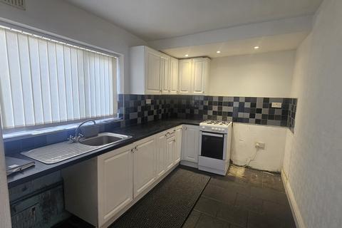 3 bedroom semi-detached house to rent, Ryle Street, Walsall WS3