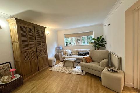 4 bedroom detached house for sale, The Spinney, Beaconsfield, HP9
