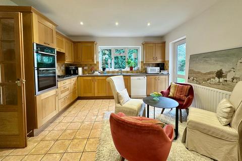 4 bedroom detached house for sale, The Spinney, Beaconsfield, HP9