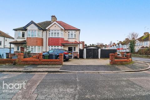 3 bedroom semi-detached house for sale, Bruce Grove, Orpington